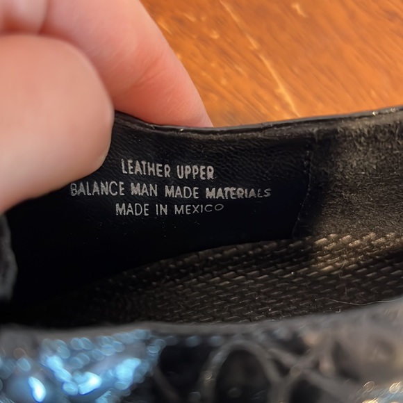 Vintage Dingo Black Leather Slip On Crocodile Shoes Booties size 7 or 7.5 - Picture 3 of 6